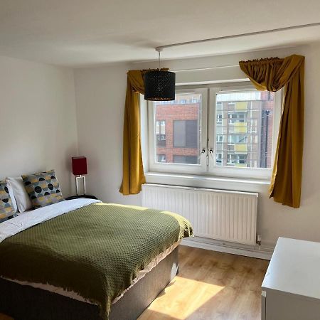 Morden 2 Bedroom Apartment Tower Bridge لندن المظهر الخارجي الصورة