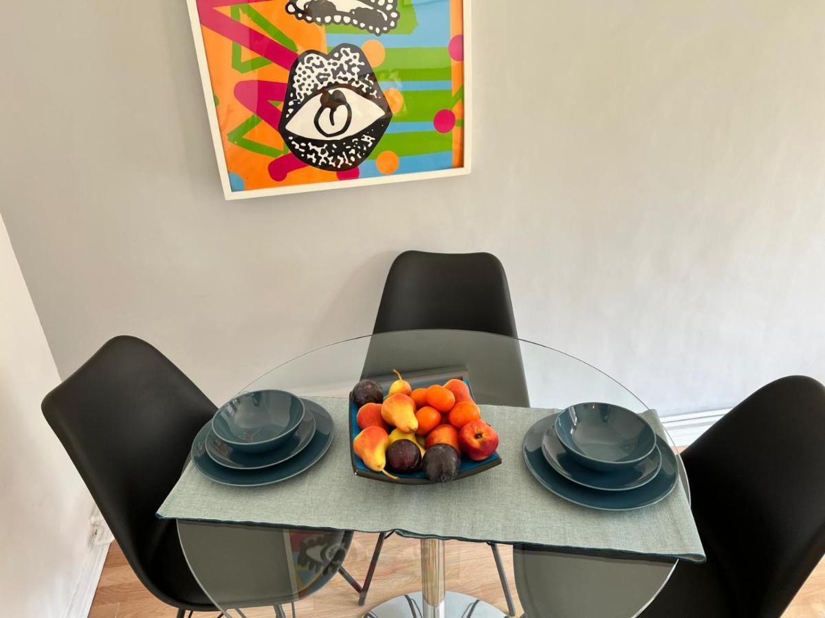 Morden 2 Bedroom Apartment Tower Bridge لندن المظهر الخارجي الصورة